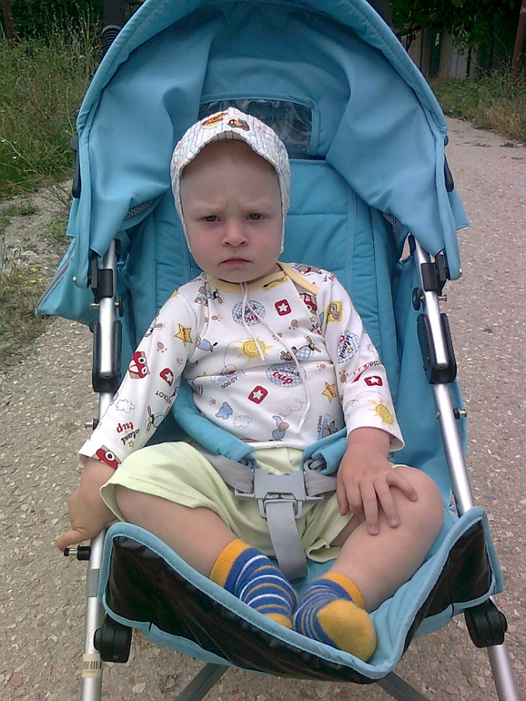 Младшему сыночку  Андрюшеньке годик!