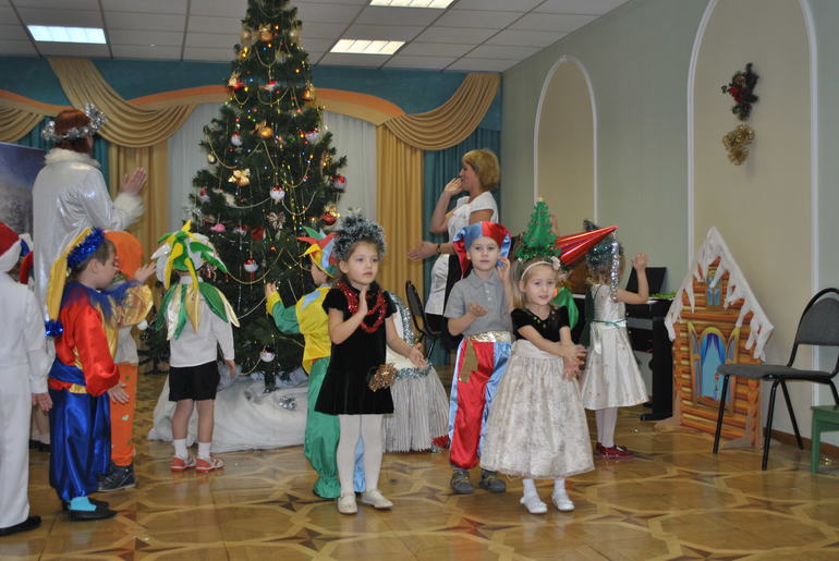 Новогодний утренник 26.12.2013 г.