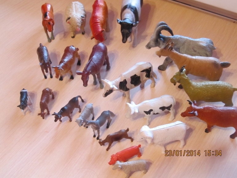 Фигурки животных...