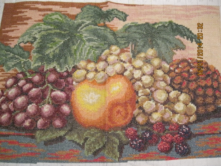 Принимайте в свои ряды.....некоторые мои вышивки и долгострои......