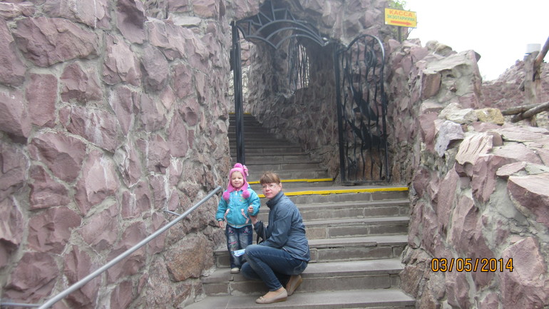 Извините, но мне тоже интересно - сколько мне лет? Ваше мнение???