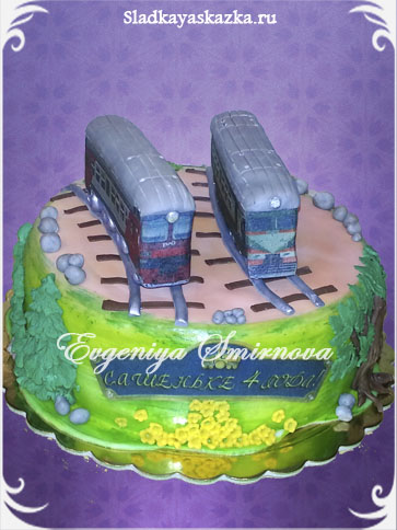 Торт с электричками