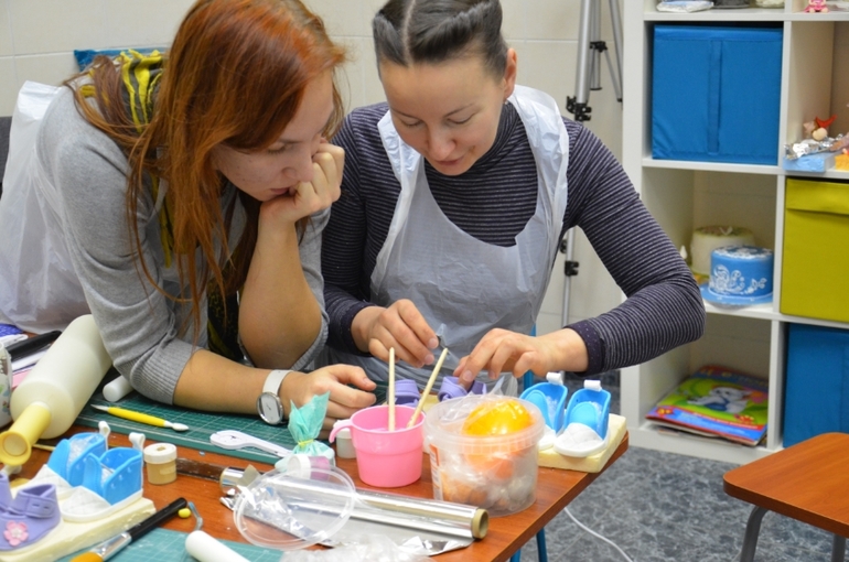 Фото-отчет с прошедших 2х-дневный курсов по декорированию тортов