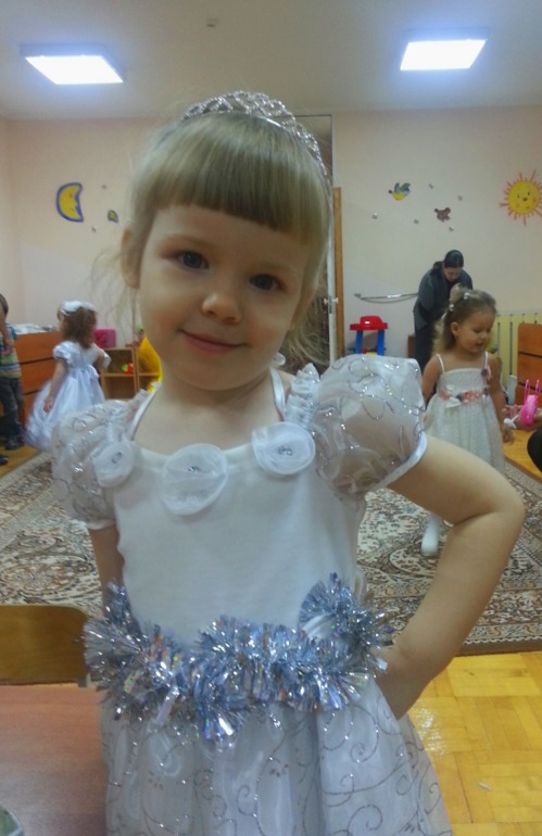 Елка у дочки в садике )