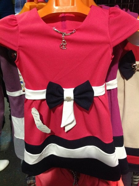 500 руб. много платьев