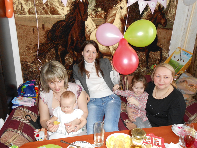 Мы отпраздновали первый годик!