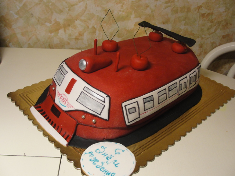 торт электричка