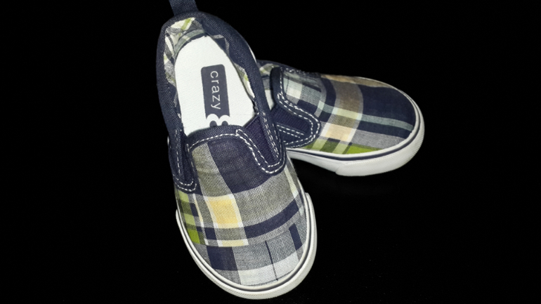 Отдам тапки и шлепки Crazy 8