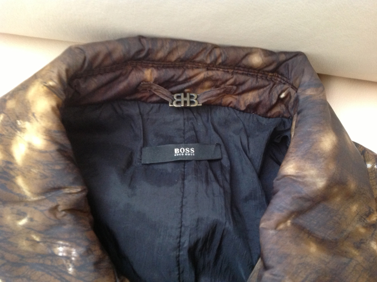 Hugo Boss куртка р-р 44