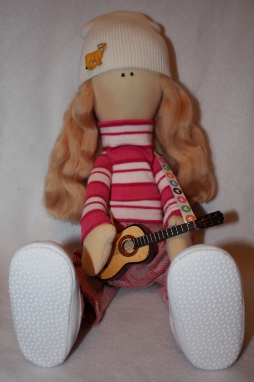 Соня музыкант