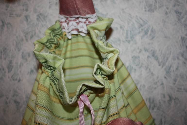 Сшились у Маруси две веселых гуси