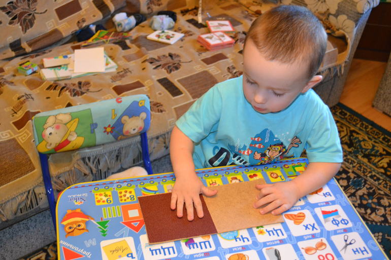 Наши развивающие занятия в 2 года