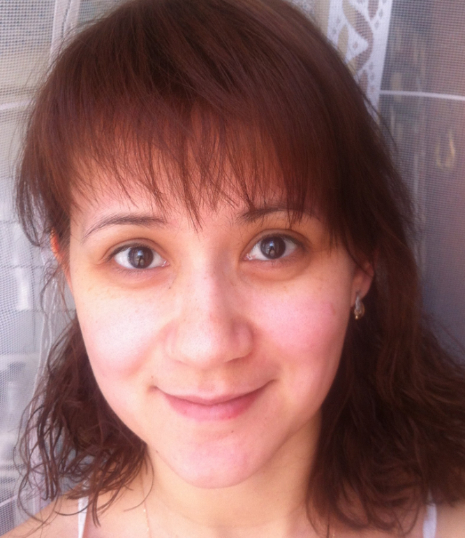 Минеральный тональный крем и корректор.