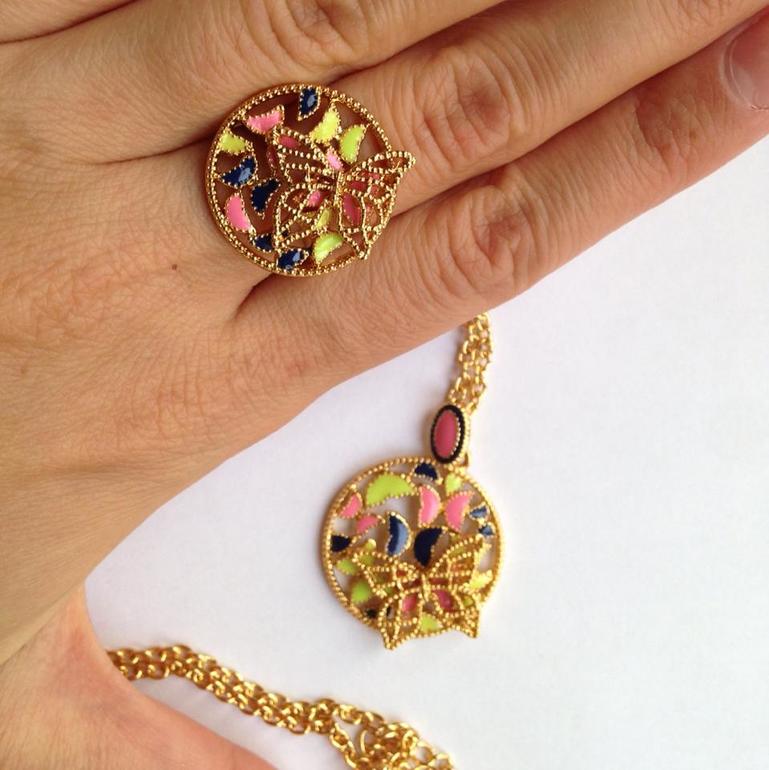 Яркий комплект к лету