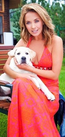 Красавица, умница и вообще приятная во всех отношениях девушка)...