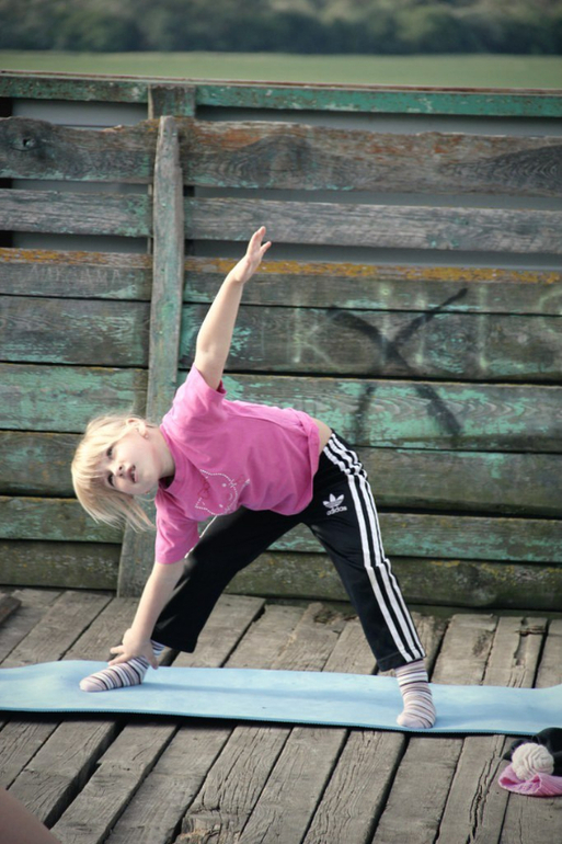 Зарядка с элементами йоги. Сурья Намаскар и Око Возрождения