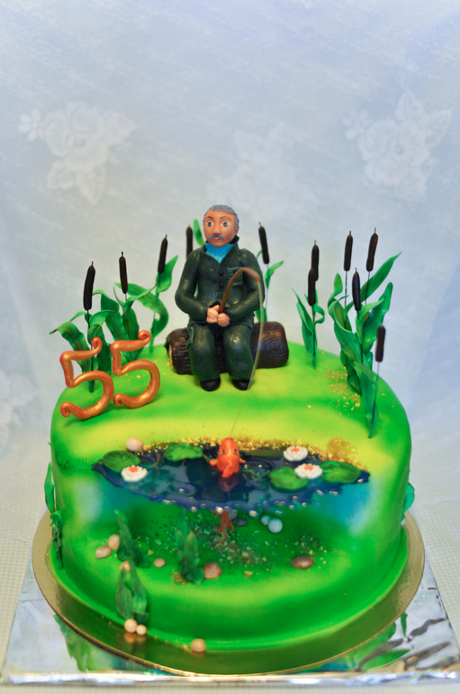 На юбилей заядлому рыбаку