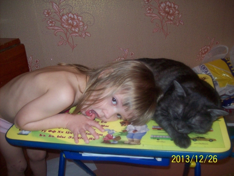 Взяли мы его чтоб ЛЮБИТЬ.