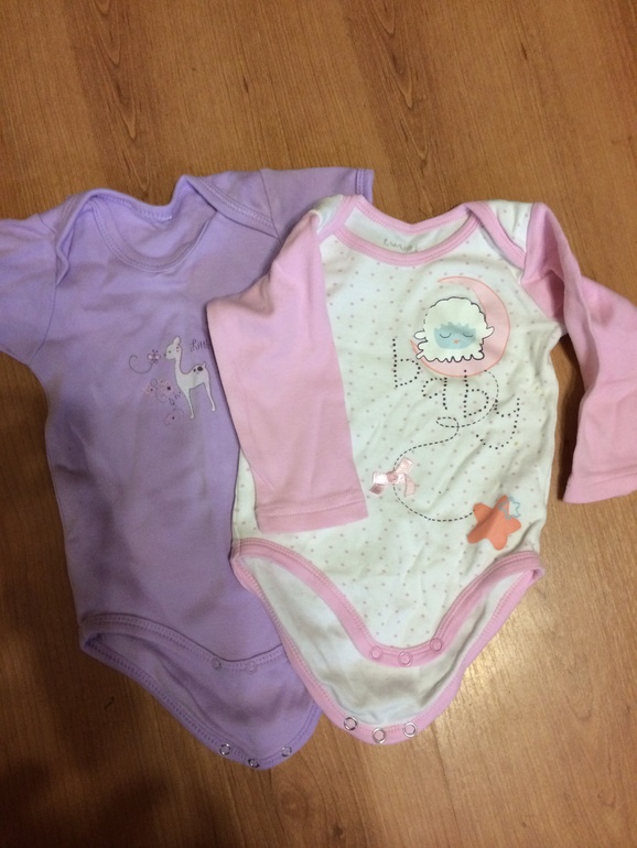 Б/у на девочку 9-12 мес! Дешево)