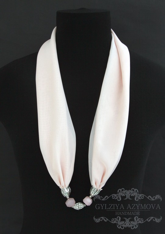 Приглашаю на Мастер-класс на тему "КОЛЬЕ ПЛАТОК-ТРАНСФОРМЕР" ИЗ ШЕЛКА-шифон И НАТУРАЛЬНЫХ КАМНЕЙ. .
