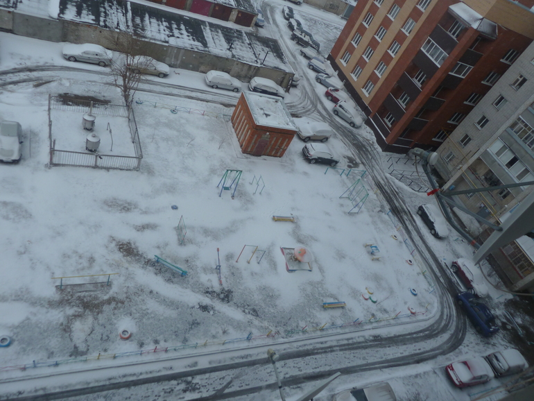 Через 4 дня праздник весны и труда...