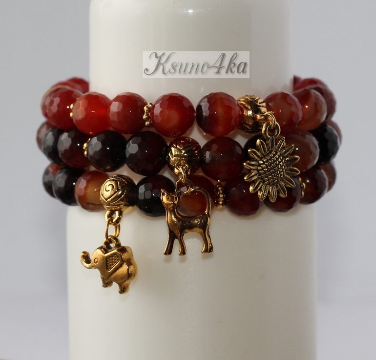 И я туда же)  Браслеты и закладочка...