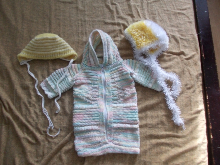 Мои первые покупки и вязалки для дочурки)))