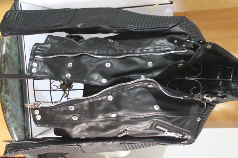 Кожаная куртка???