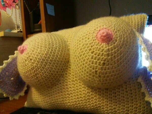 Пресловутая грудь =)