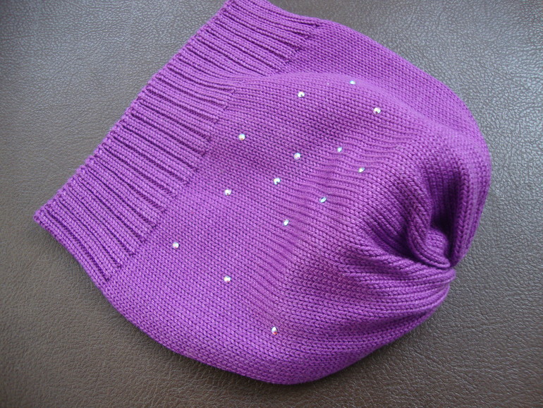 Весенние шапочки из хлопка.