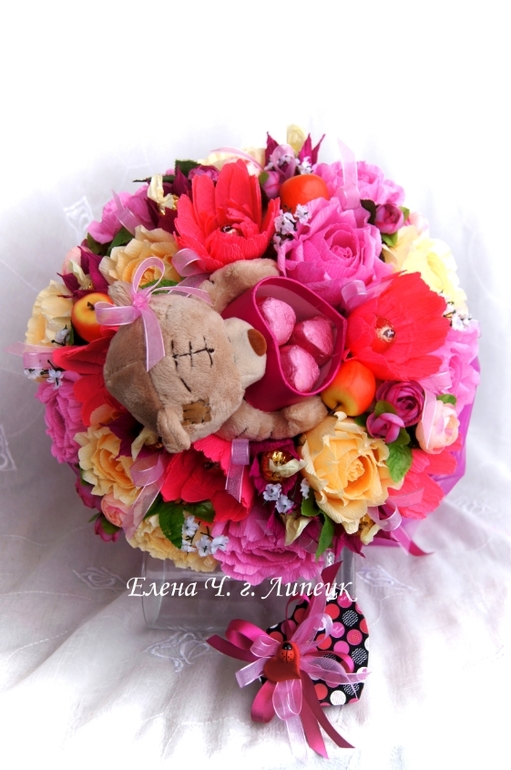 Большой букет для маленькой девочки