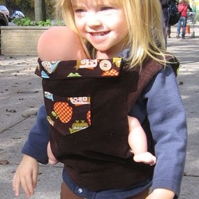 Маленькие "слинго-родители"