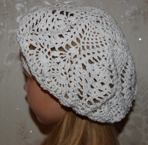 Вяжу шапочки на заказ и многое-многое другое....