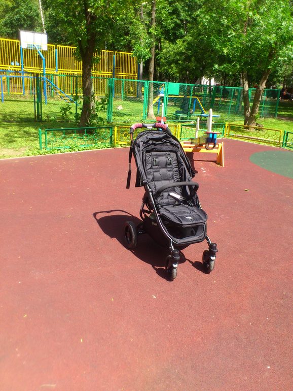 В черном-черном городе, на черной-черной улице..