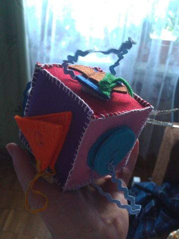 Кубик-малыш