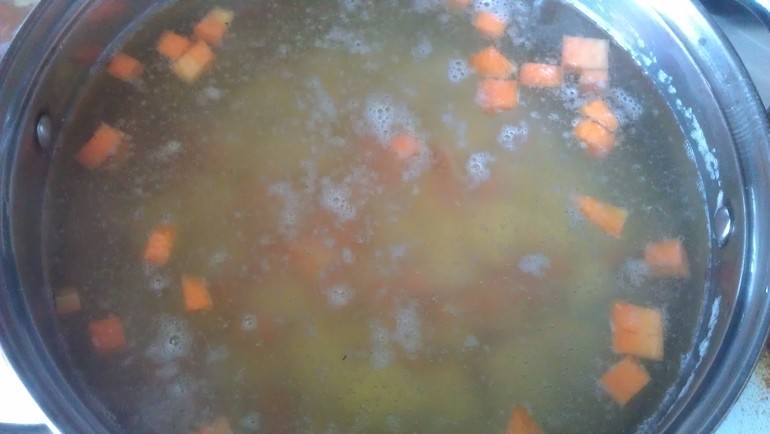 овощной супчик с куриными фрикадельками