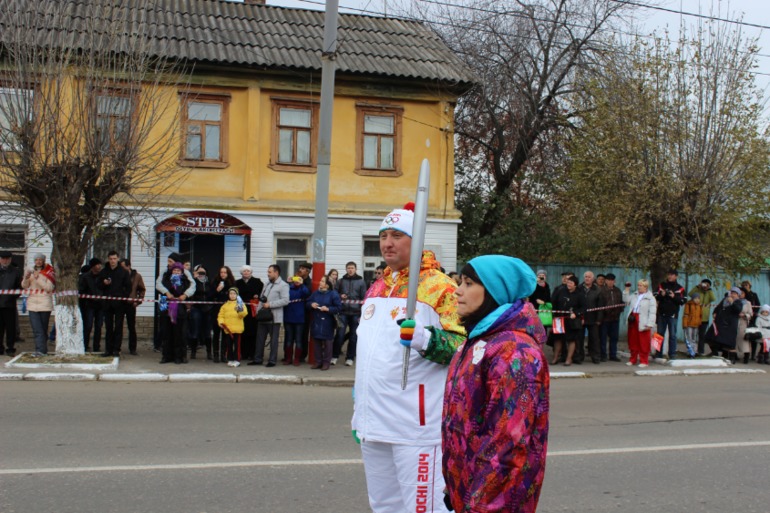 Работы на конкурс классов и обзор  Олимпийской эстафеты ) в нашем городе .