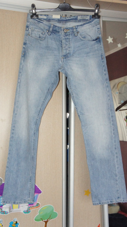 Джинсы мужские