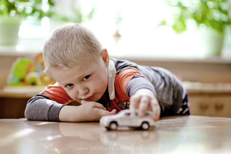 Один день из жизни в детском саду. Часть 2. Играем.