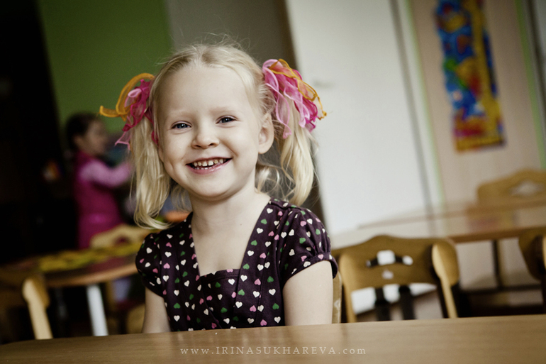 Один день из жизни в детском саду. Часть 2. Играем.