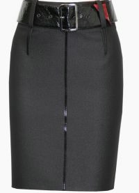 Офисный стиль и прямая юбка.