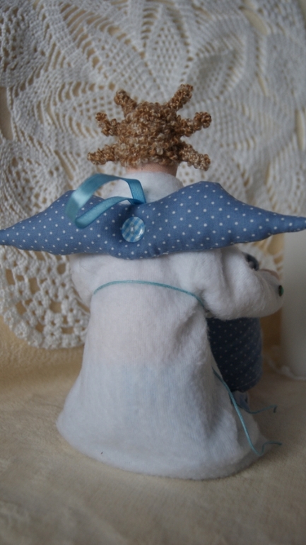 Xранительница ватныx палочек.