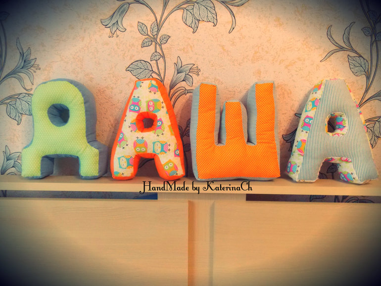 Интерьерные буквы-подушки "ДАША" №2