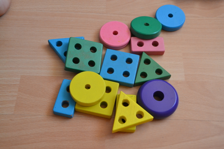 Геометрики и подобные игрушки