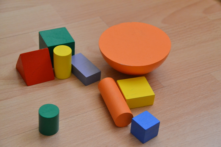 Геометрики и подобные игрушки