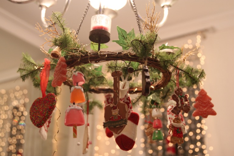 новый год к нам мчится...