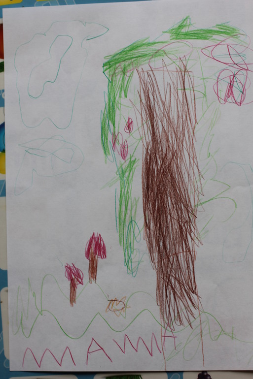 Андрей рисует