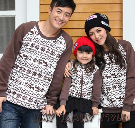 Family Look | В наличии!! Свитера и толстовки с Оленями. Малыш как родители!