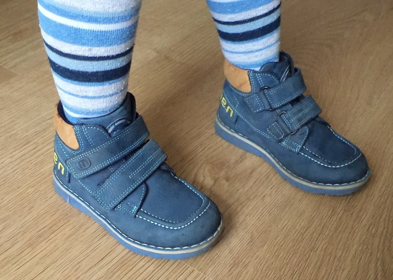 куплю ботинки деми для мальчика..