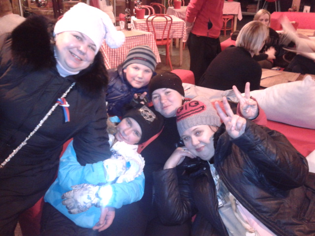 Как Евгешка вывела меня в свет)))